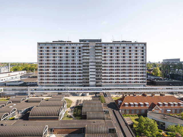 Vue over OUH med Sengetårnet i midten